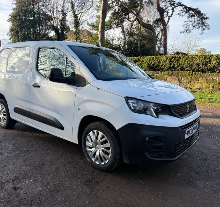 peugot main